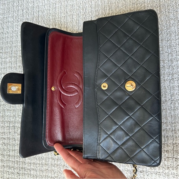 Authentic Chanel Vintage Black Flap with Gold Hardware Medium - Picture 5 of 9